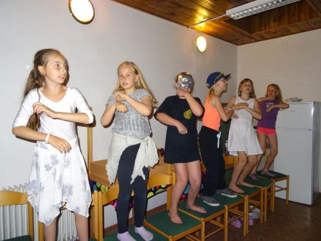 image369