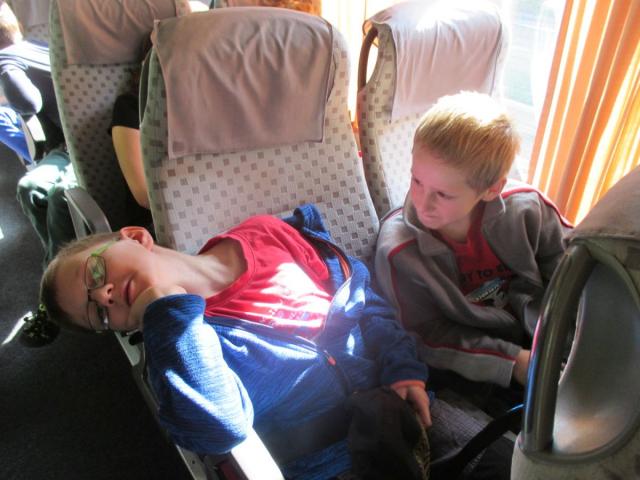 img027