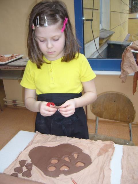 image015